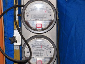 Messgerät zur Anzeige des Differenzdruck und Volumenstrom